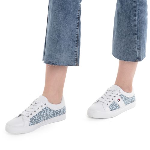 Zapato casual Tommy Hilfiger Twlaylen blanco/azul para mujer