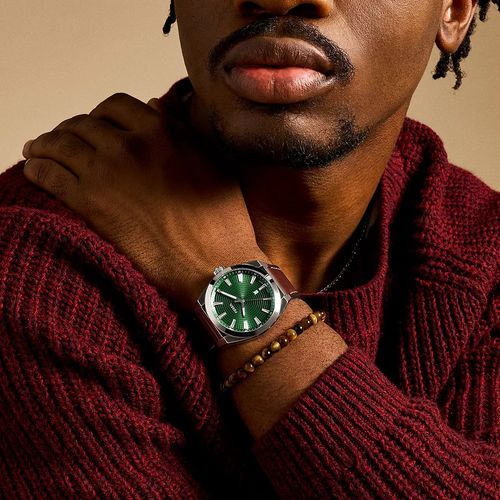 Reloj análogo Fossil de cuero café para hombre